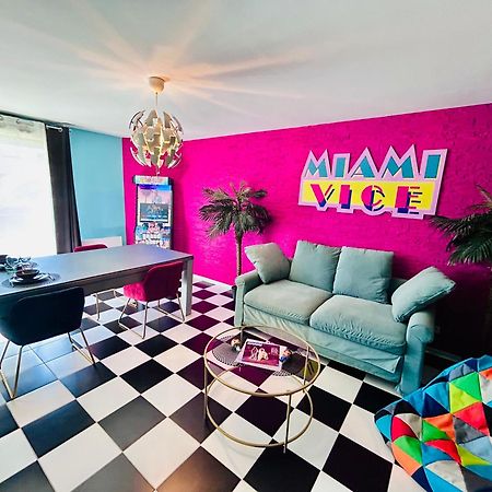 Capsule Miami Vice - Jacuzzi - Billard - Ecran Cinema & Netflix - Ping-Pong - Nintendo & Jeux- Liévin Zewnętrze zdjęcie