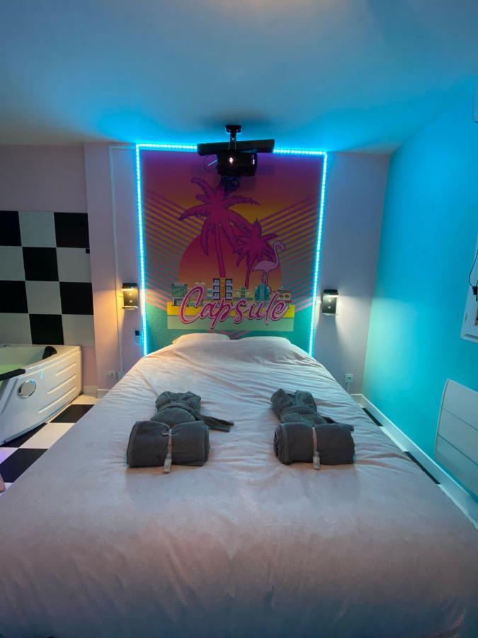 Capsule Miami Vice - Jacuzzi - Billard - Ecran Cinema & Netflix - Ping-Pong - Nintendo & Jeux- Liévin Zewnętrze zdjęcie
