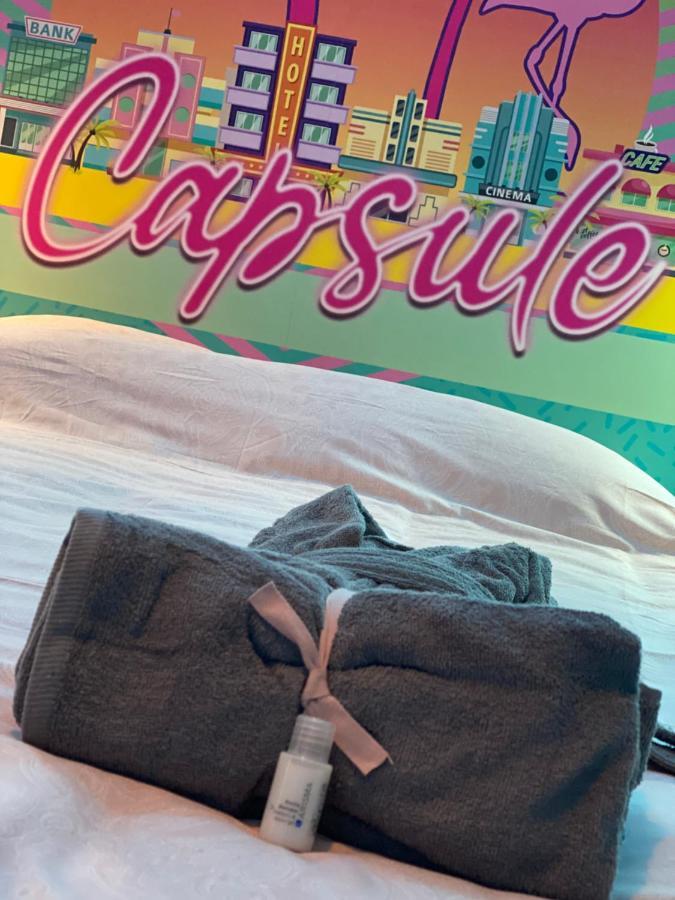 Capsule Miami Vice - Jacuzzi - Billard - Ecran Cinema & Netflix - Ping-Pong - Nintendo & Jeux- Liévin Zewnętrze zdjęcie