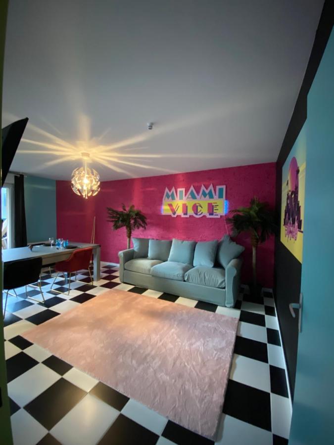 Capsule Miami Vice - Jacuzzi - Billard - Ecran Cinema & Netflix - Ping-Pong - Nintendo & Jeux- Liévin Zewnętrze zdjęcie